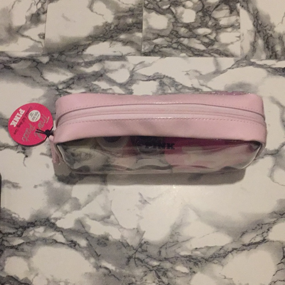 PINK Travel pack - Picture 2 of 3